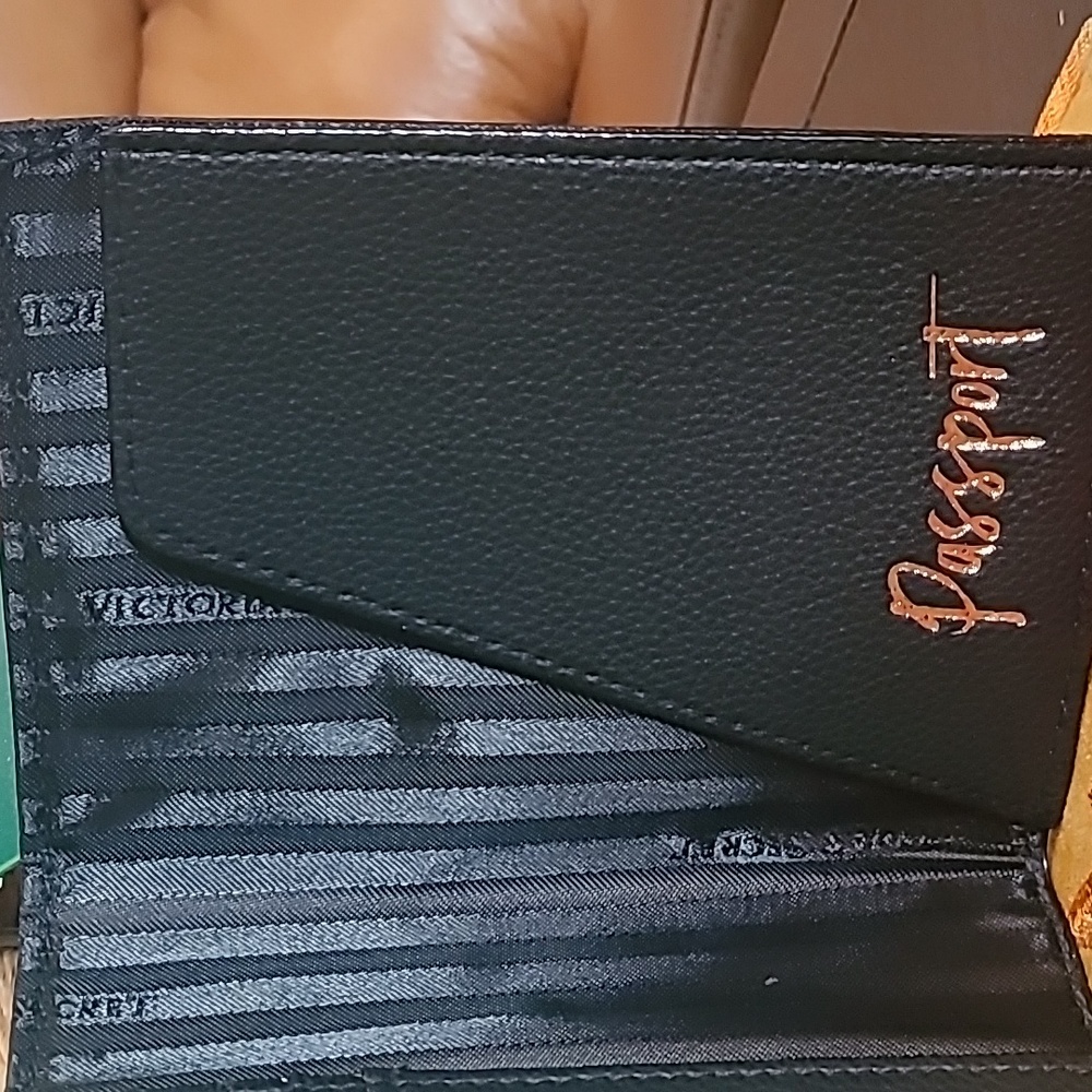 Passport Holder - image 4